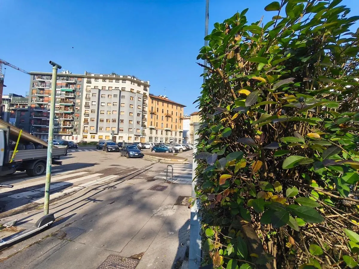 City Life - Ferrucci Apartment - Citylife Милан 0*,